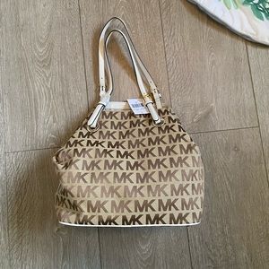 NWT Michael Kors purse